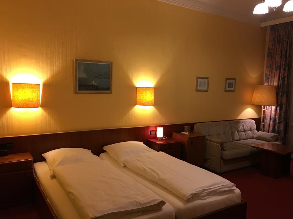 Kurfuerst Am Kurfuerstendamm Βερολίνο Εξωτερικό φωτογραφία